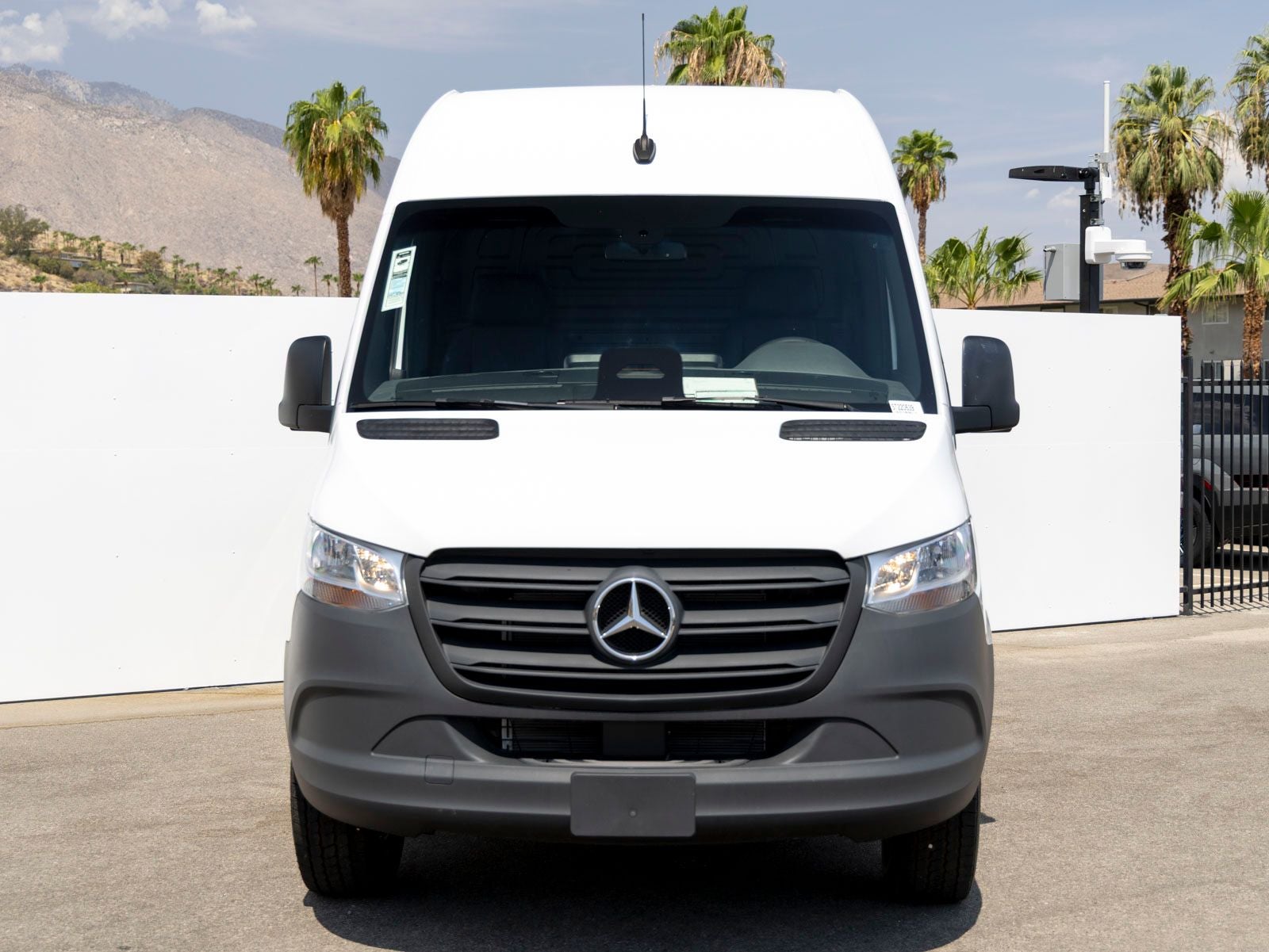 2025 Mercedes-Benz Sprinter 2500 Cargo 144 WB