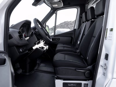 2027 Mercedes-Benz Sprinter 2500 Cargo 144 WB