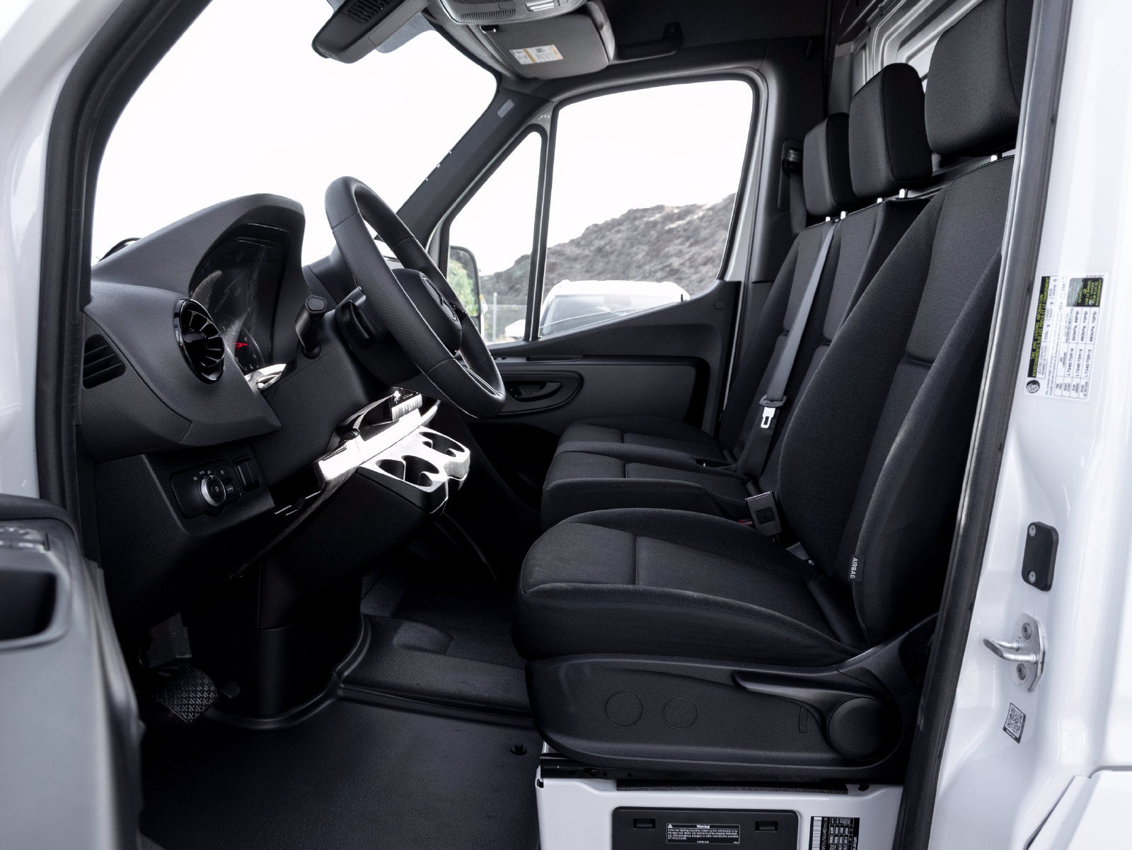 2027 Mercedes-Benz Sprinter 2500 Cargo 144 WB