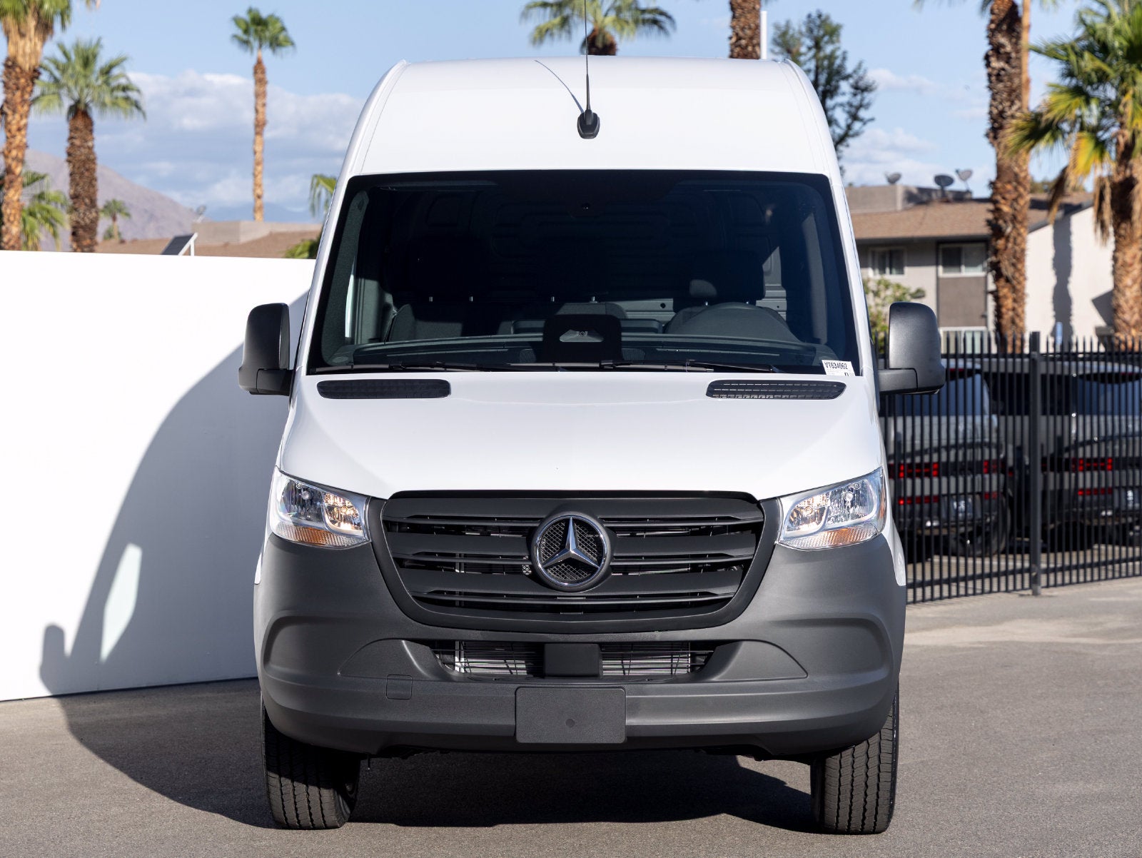 2027 Mercedes-Benz Sprinter 2500 Cargo 144 WB