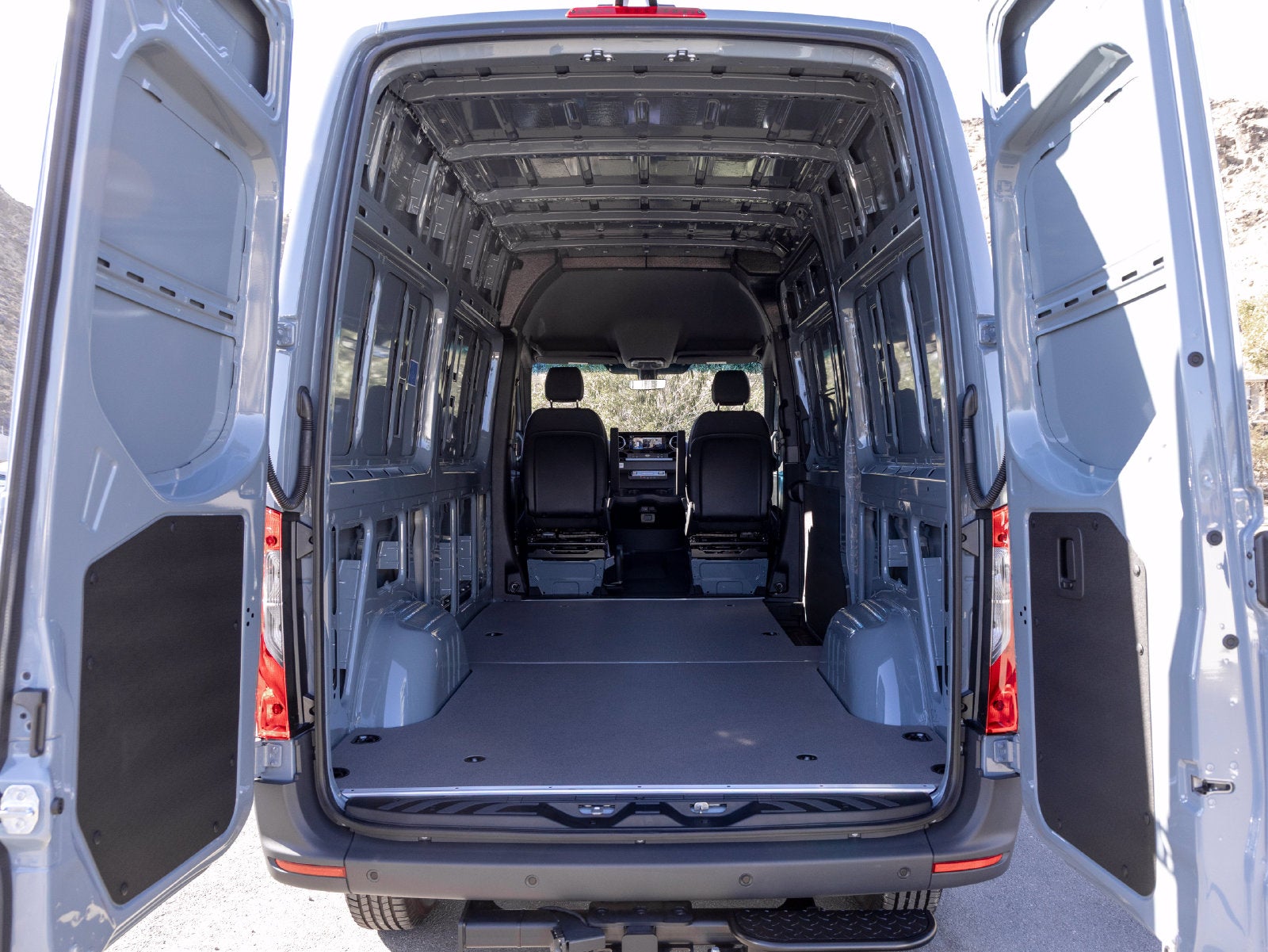2026 Mercedes-Benz Sprinter 2500 Cargo 144 WB 4MATIC®