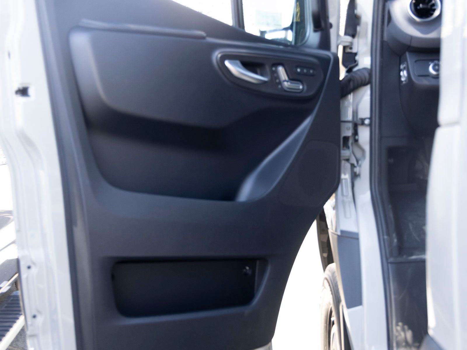 2026 Mercedes-Benz Sprinter 2500 Cargo 144 WB 4MATIC®