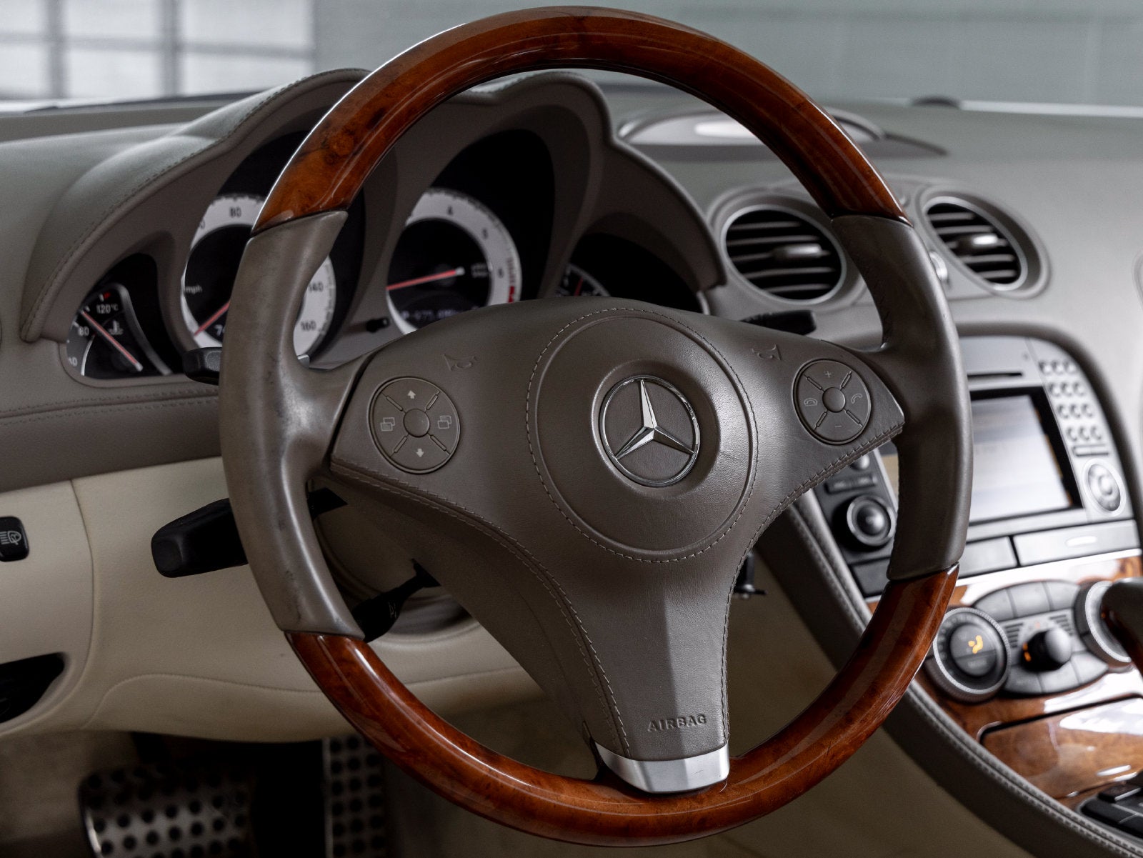 2011 Mercedes-Benz SL-Class SL 550