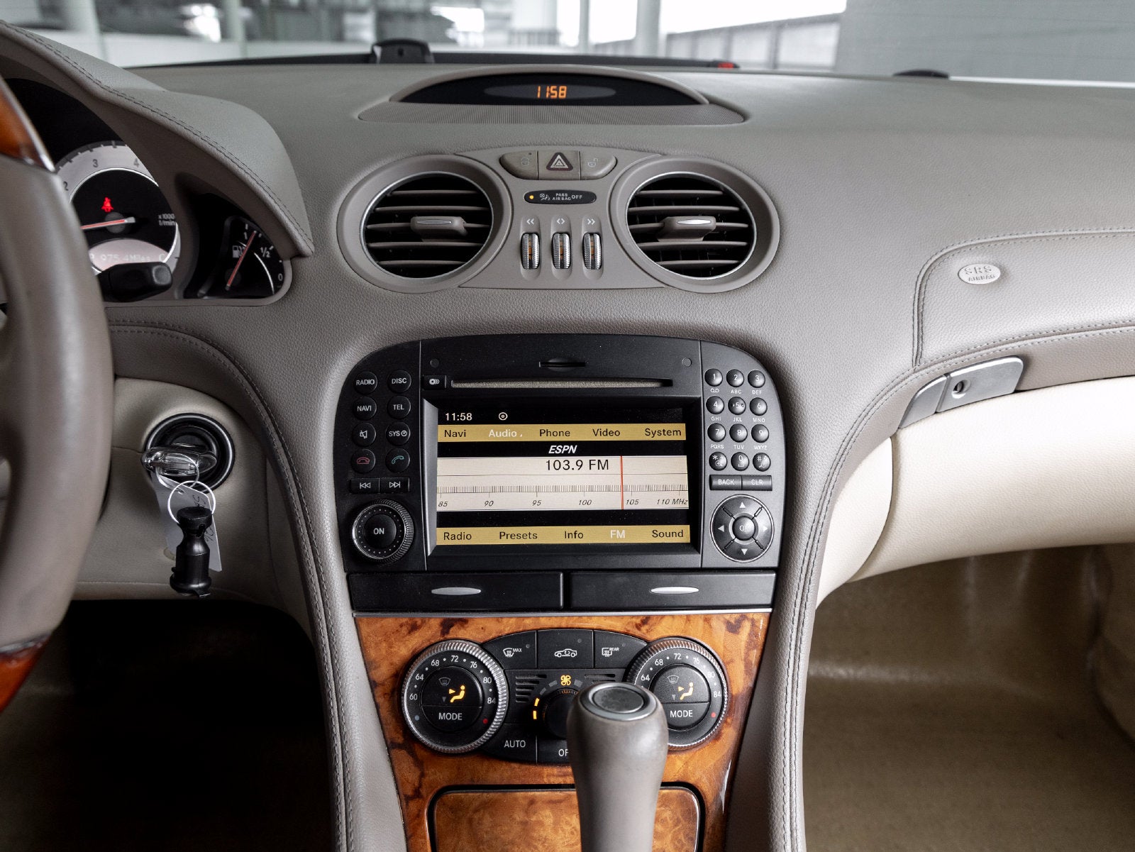 2011 Mercedes-Benz SL-Class SL 550