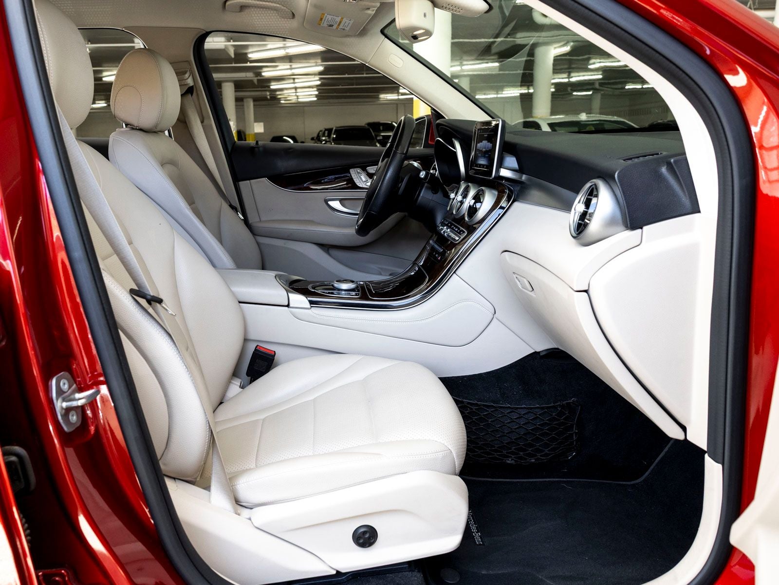 2019 Mercedes-Benz GLC GLC 300
