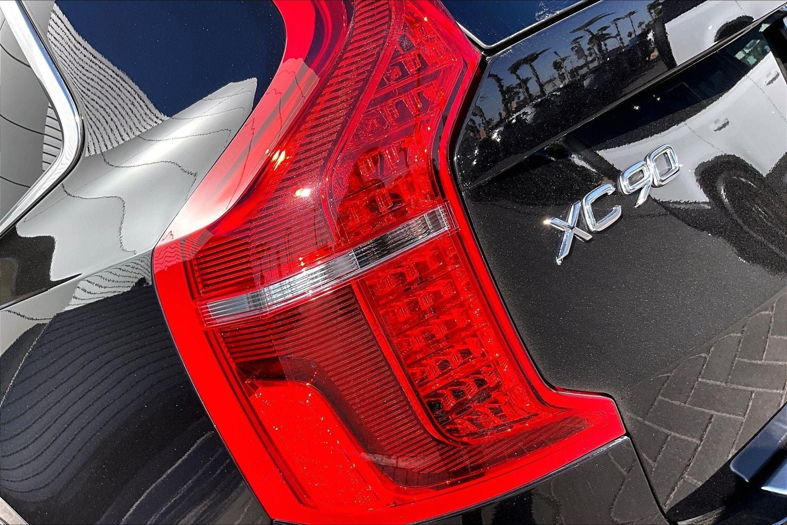 2025 Volvo XC90 B6 Plus 7-Seater
