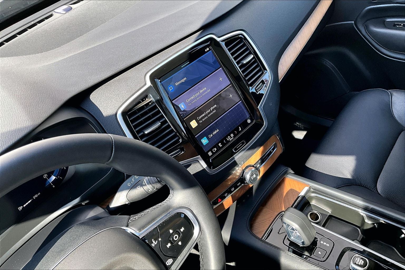 2025 Volvo XC90 B6 Plus 7-Seater