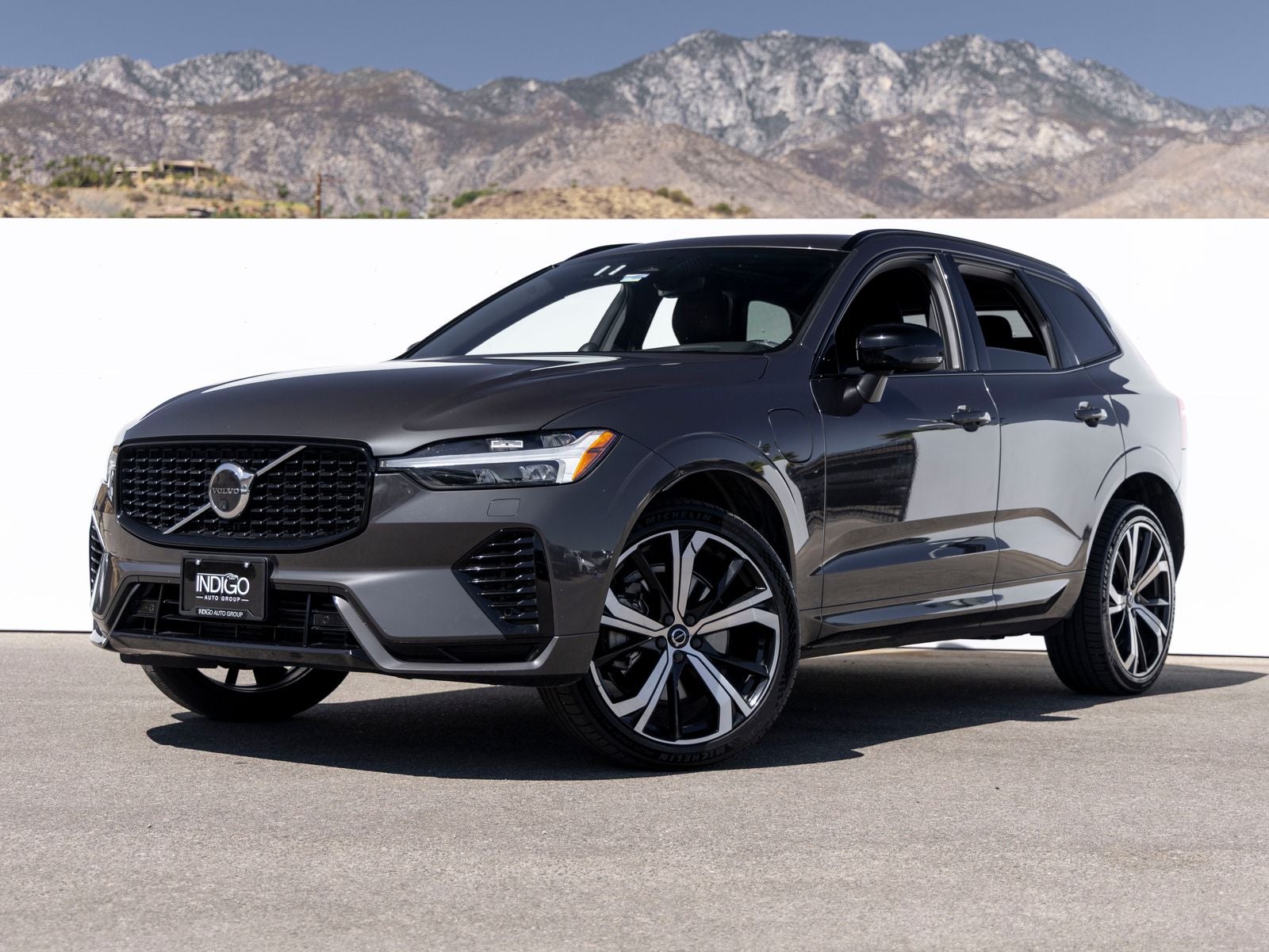 2022 Volvo XC60 Recharge Plug-In Hybrid T8 R-Design