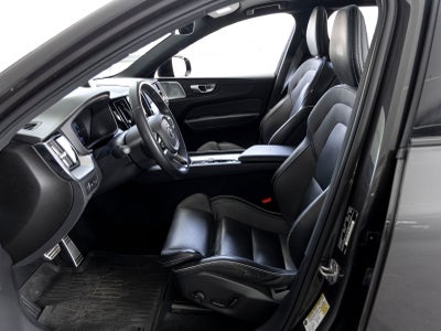 2022 Volvo XC60 Recharge Plug-In Hybrid T8 R-Design