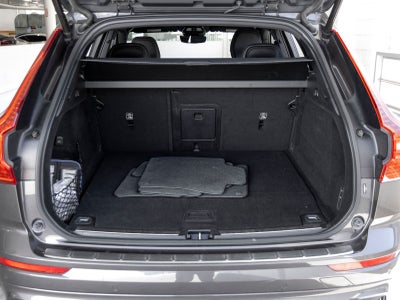 2022 Volvo XC60 Recharge Plug-In Hybrid T8 R-Design