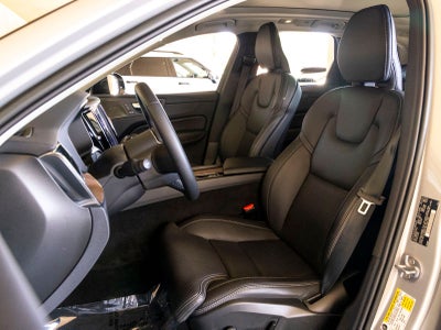 2023 Volvo XC60 Recharge Plug-In Hybrid Ultimate