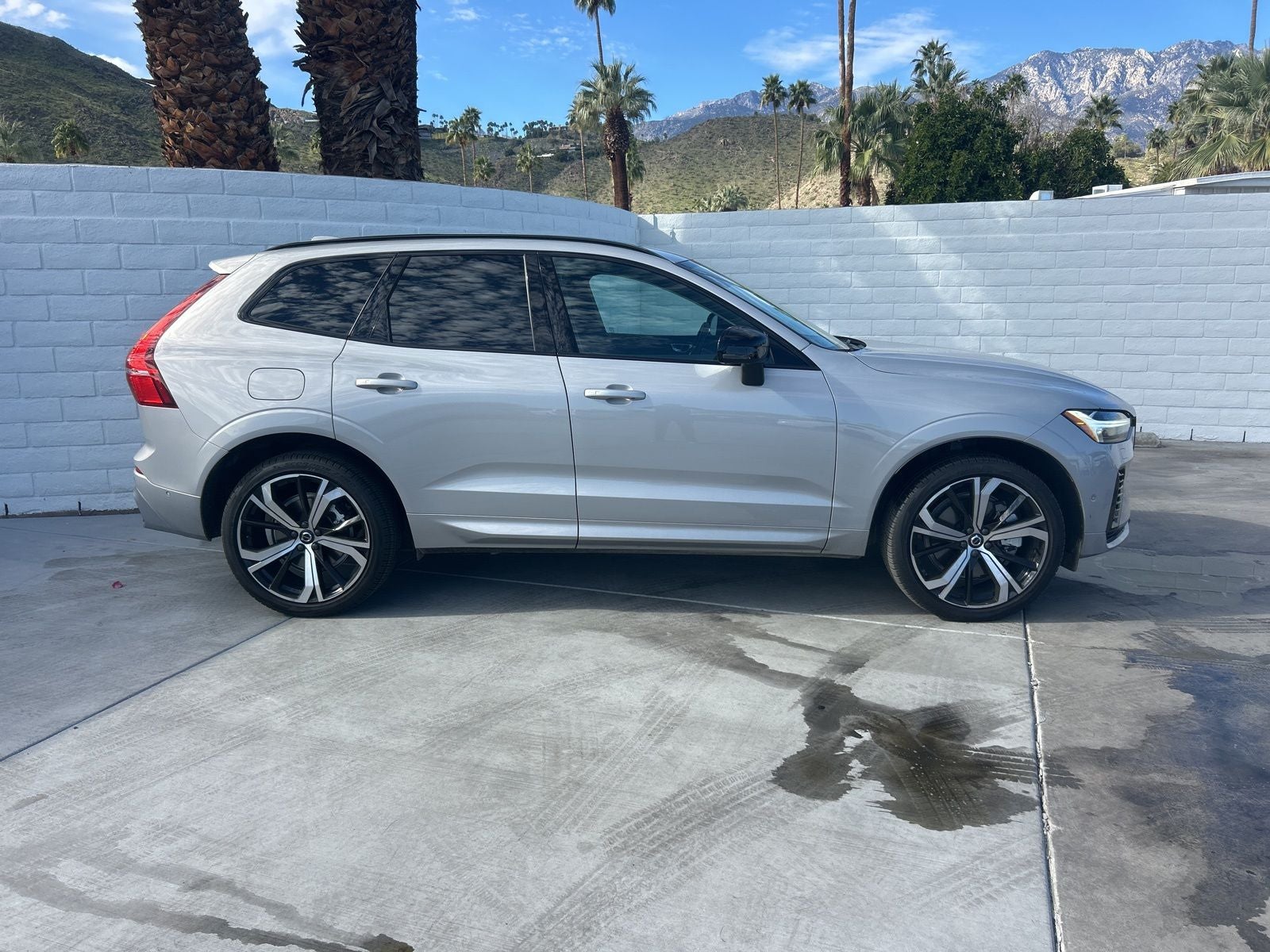 2023 Volvo XC60 Recharge Plug-In Hybrid Ultimate
