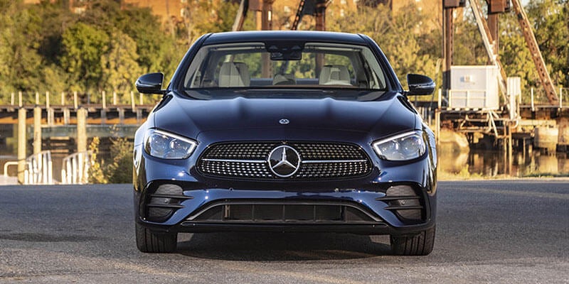 mercedes-benz e-class front grill view