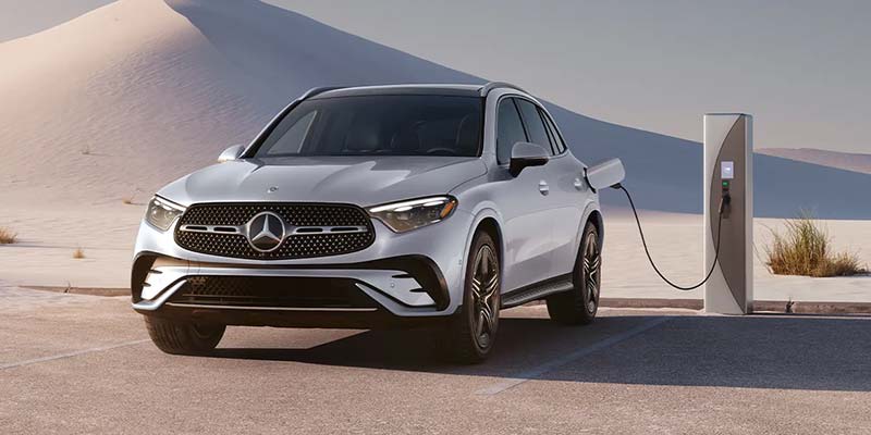 2025 mercedes-benz glc hybrid plug-in view